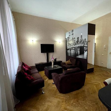 Amazing Heart Of Kiev Apartment Exterior foto